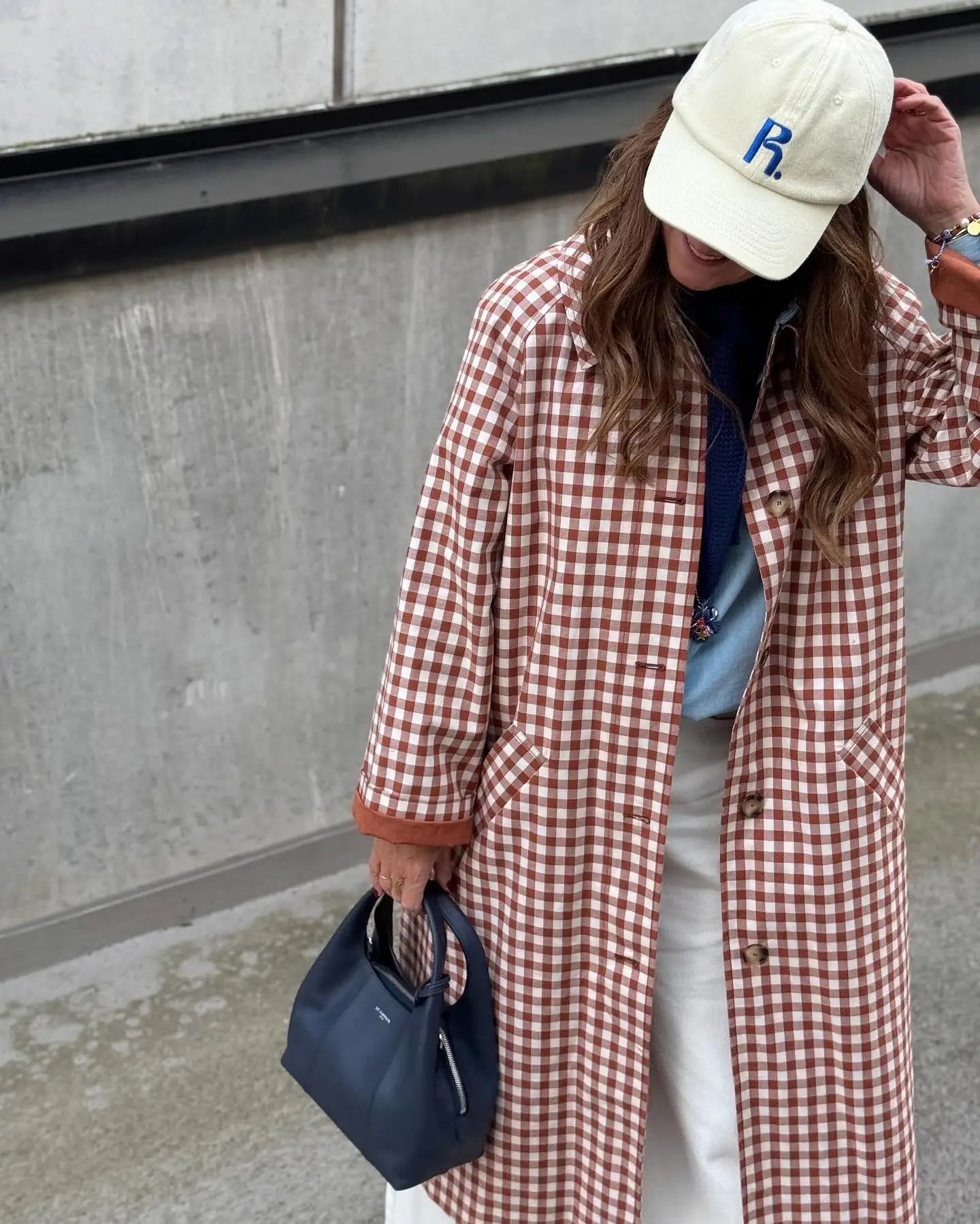 Women Red Plaid Long Trench Coat Casual Lapel Single Breasted Full Sleeve Windbreaker Jacket 2025 Autumn New Lady Streetwear