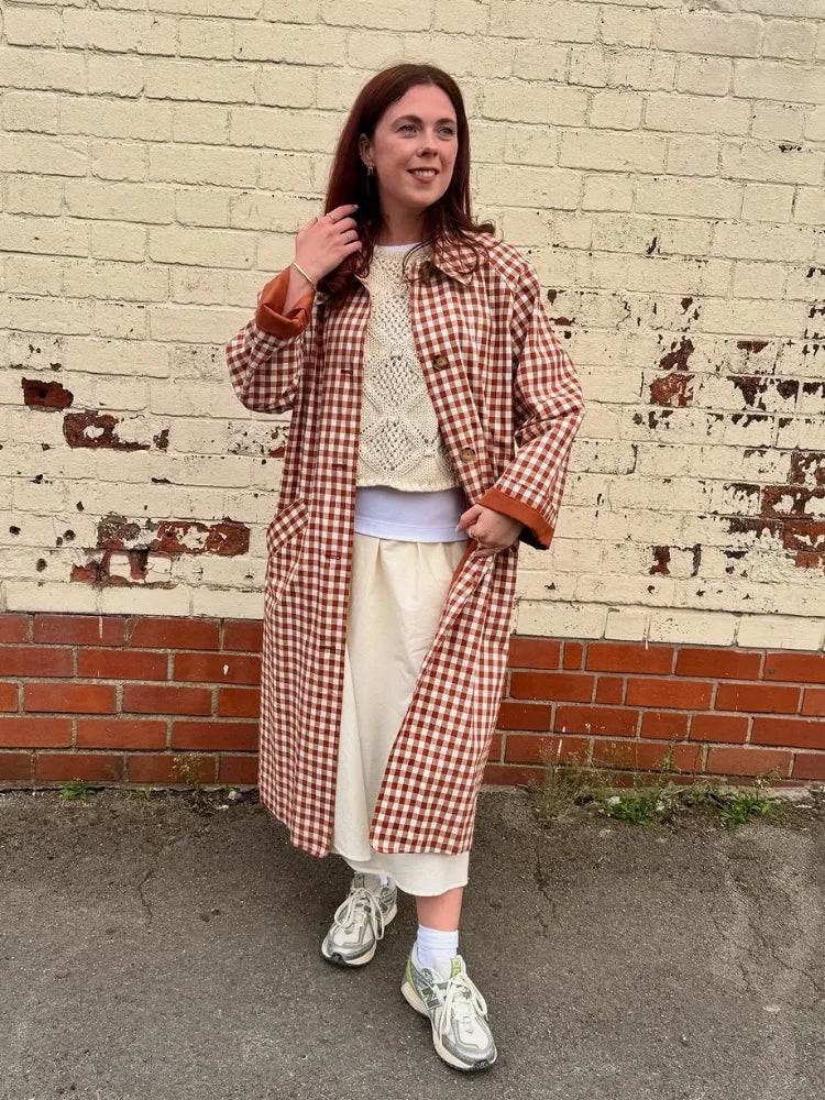 Women Red Plaid Long Trench Coat Casual Lapel Single Breasted Full Sleeve Windbreaker Jacket 2025 Autumn New Lady Streetwear