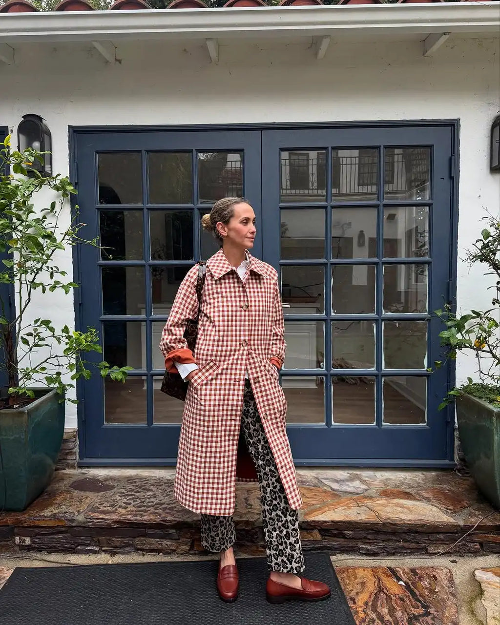 Women Red Plaid Long Trench Coat Casual Lapel Single Breasted Full Sleeve Windbreaker Jacket 2025 Autumn New Lady Streetwear